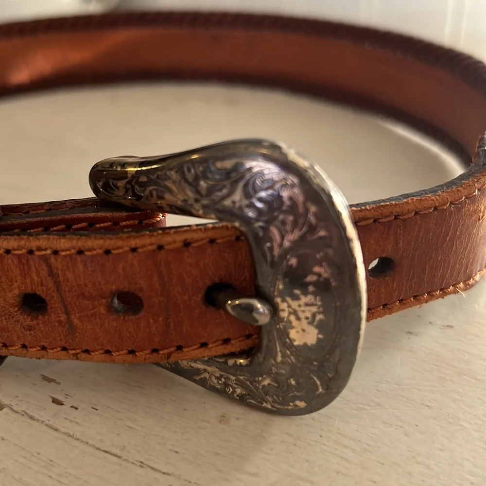 ‘90’s Eddie Bauer beaded western belt silver plated buckle size 28